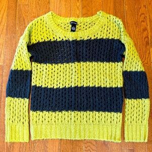 Women’s crochet‎ sweater